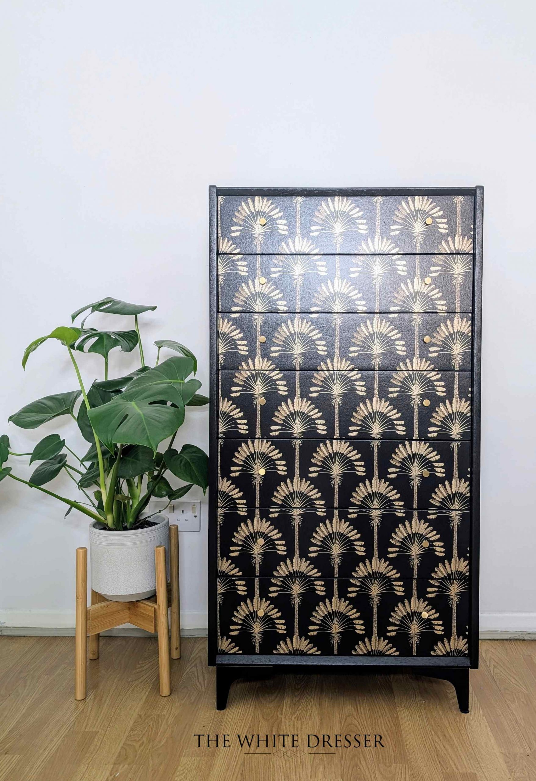 G plan chest of drawers in black - Image 8