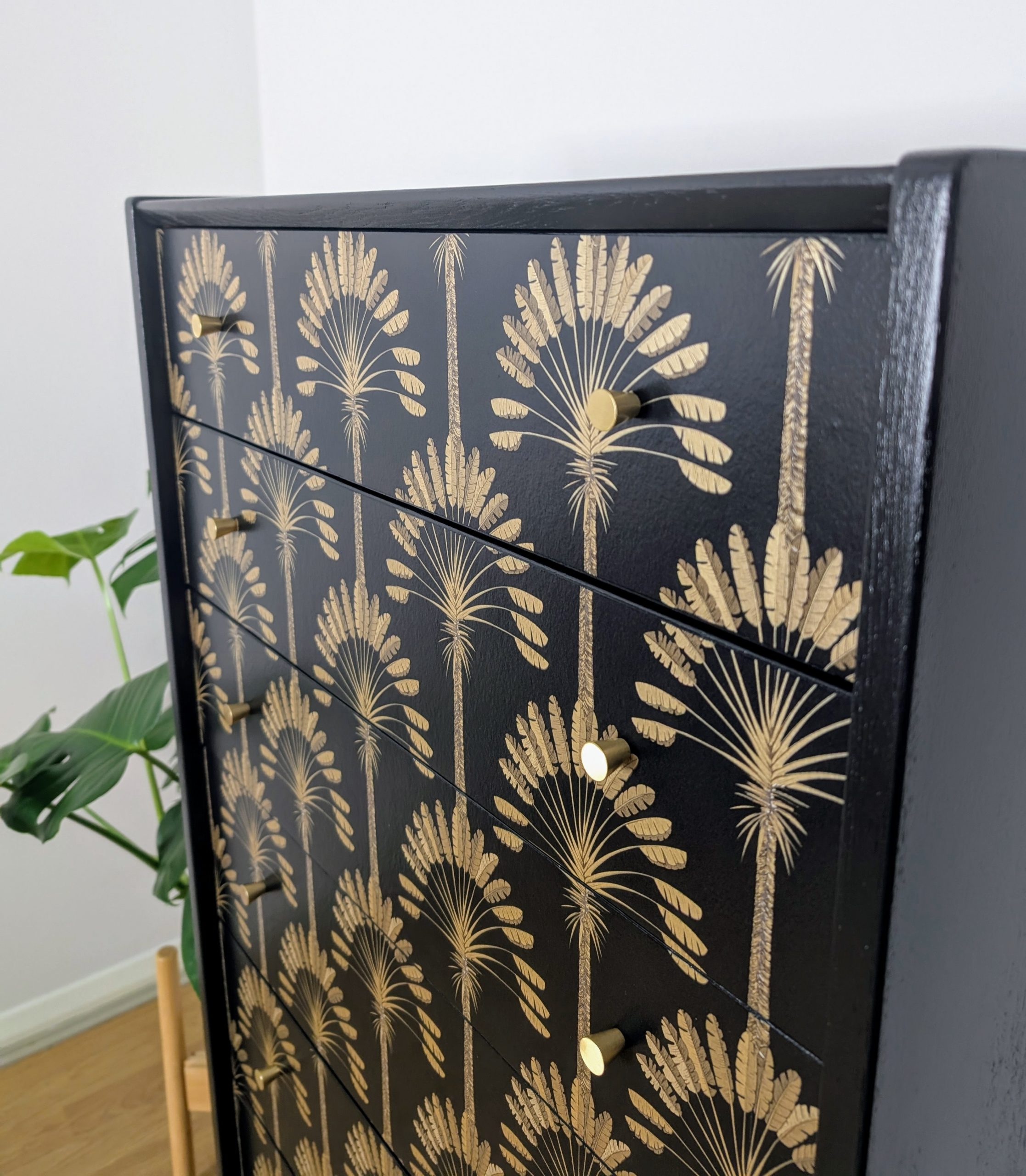 G plan chest of drawers in black - Image 3