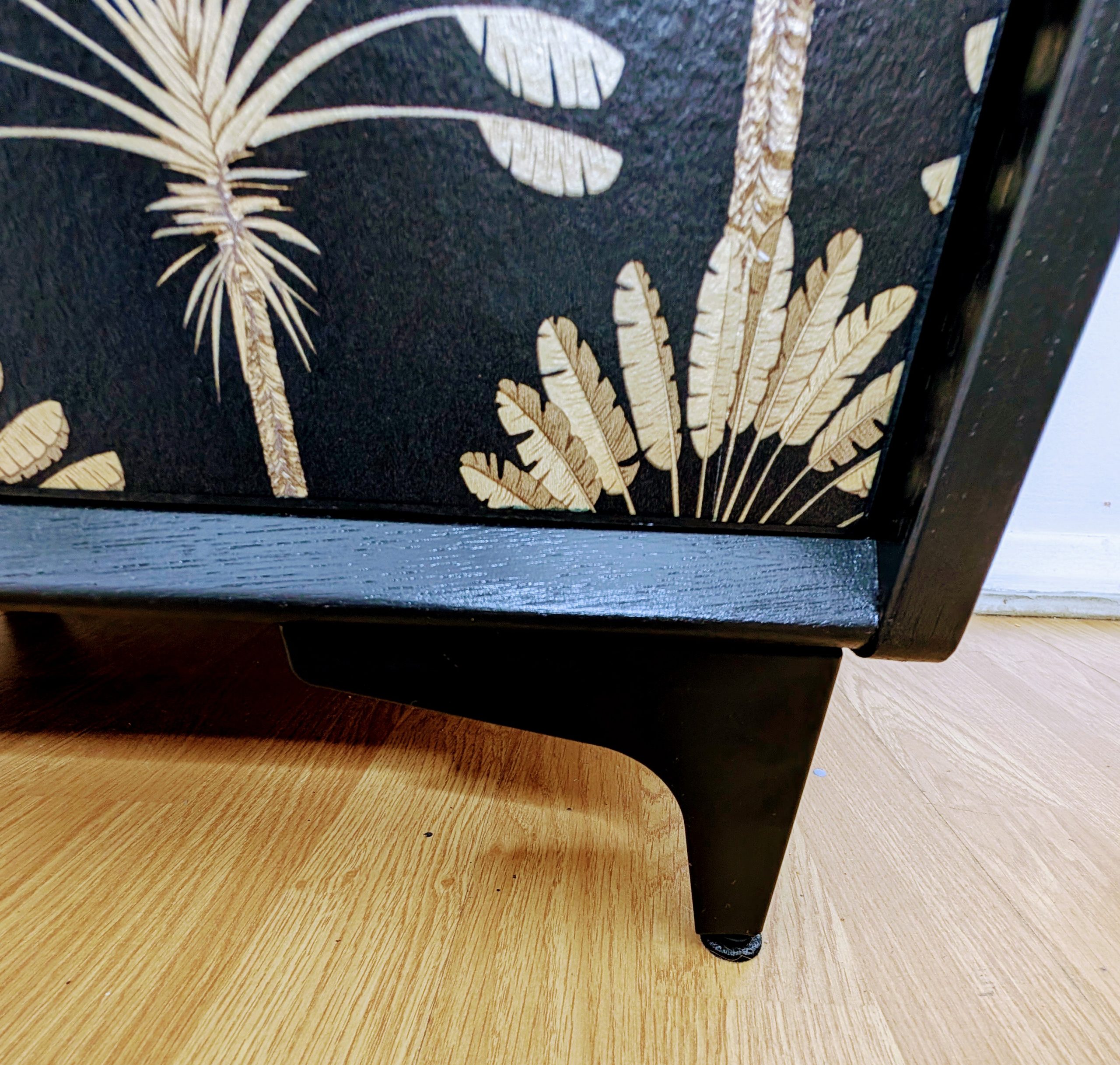 G plan chest of drawers in black - Image 4