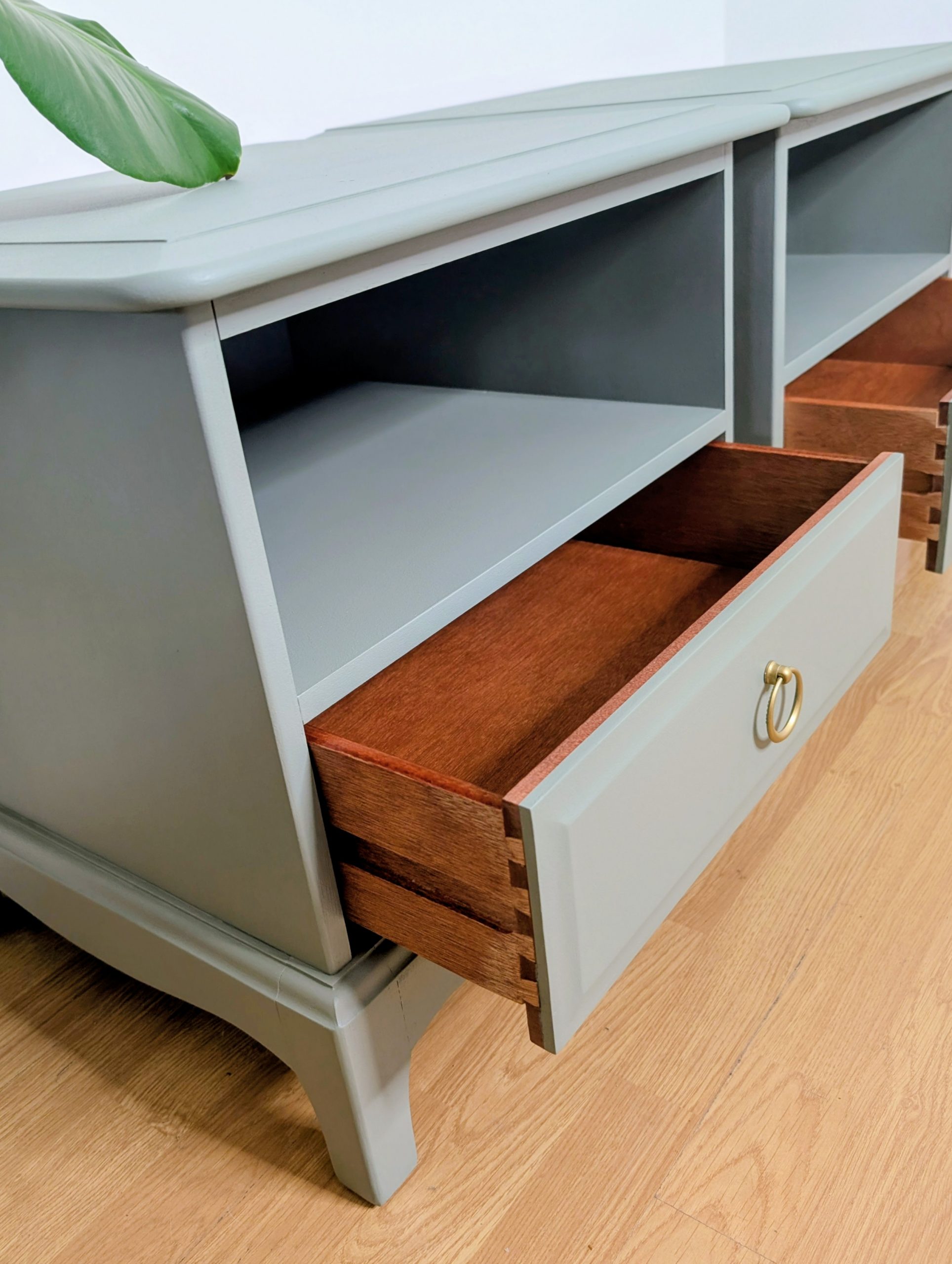 Pair of bedside tables by Stag - Image 5