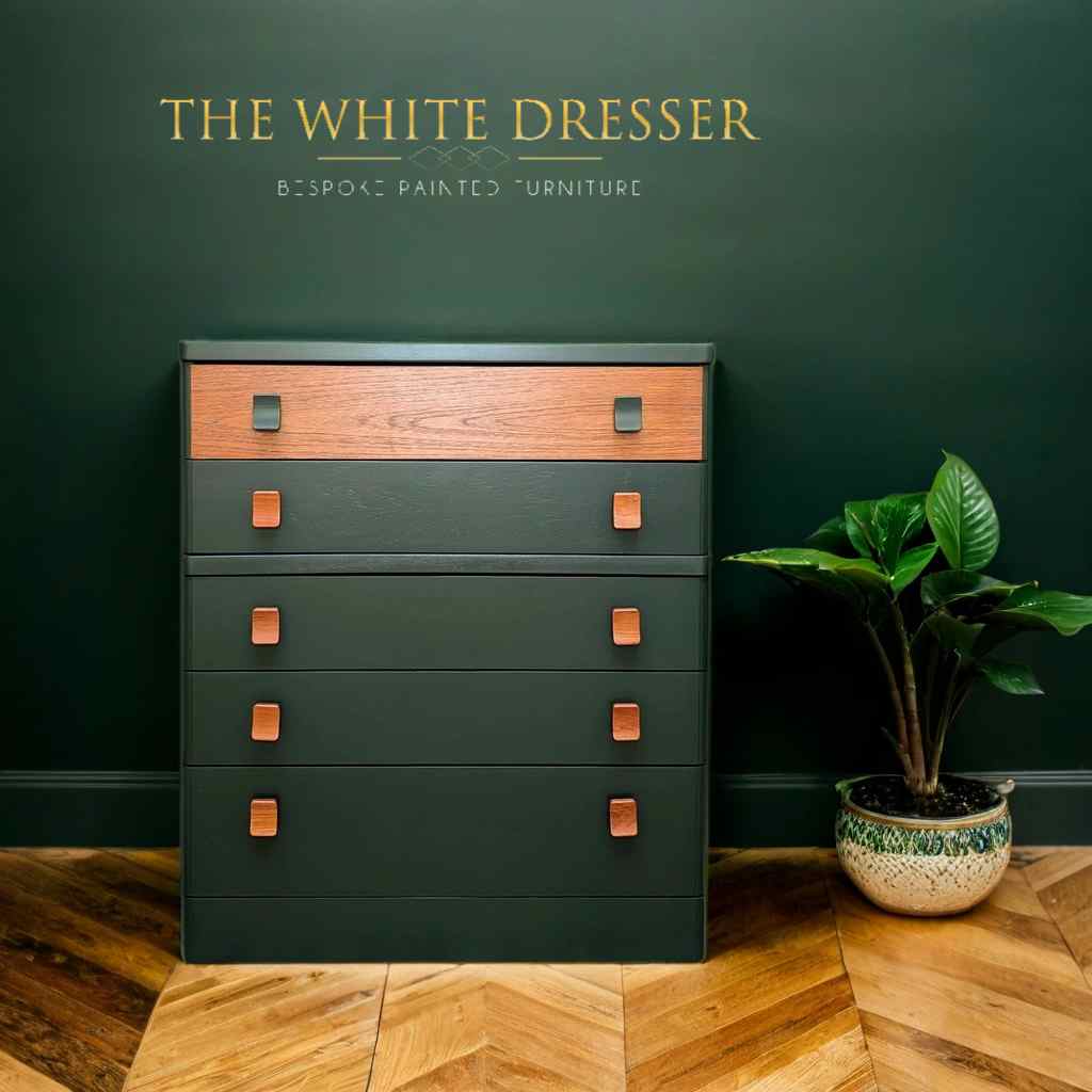 Stag Cantata green chest of drawers - Image 2