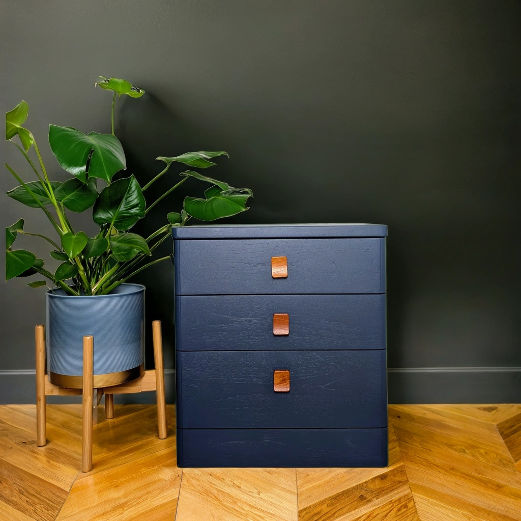 Stag Cantata bedside table