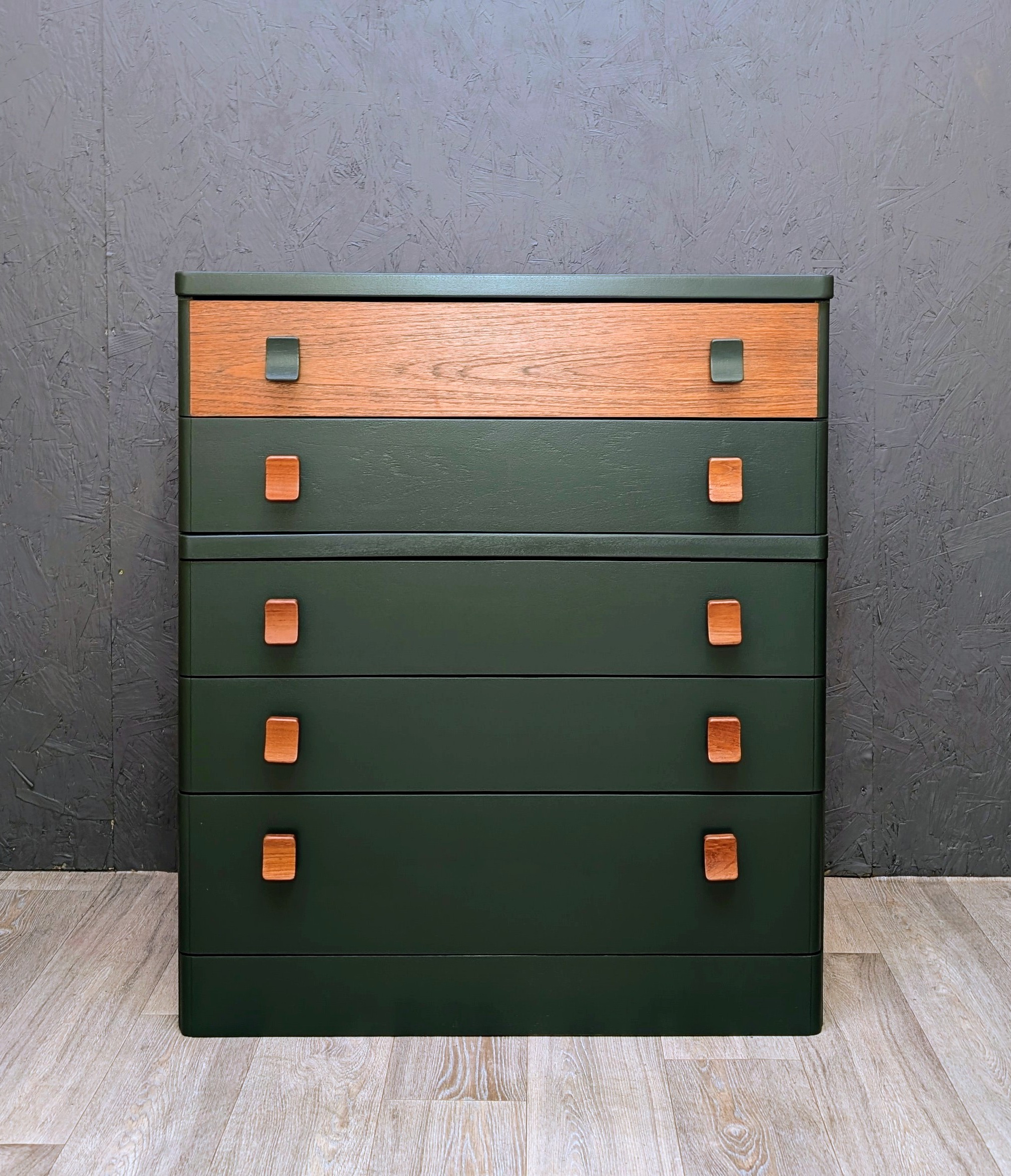 Stag Cantata green chest of drawers - Image 15